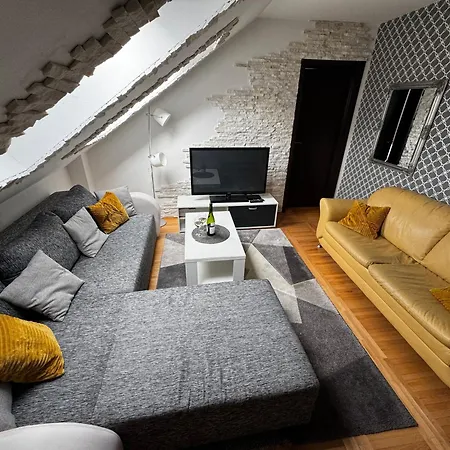 Meri In Kraljevi Cardaci Apartman